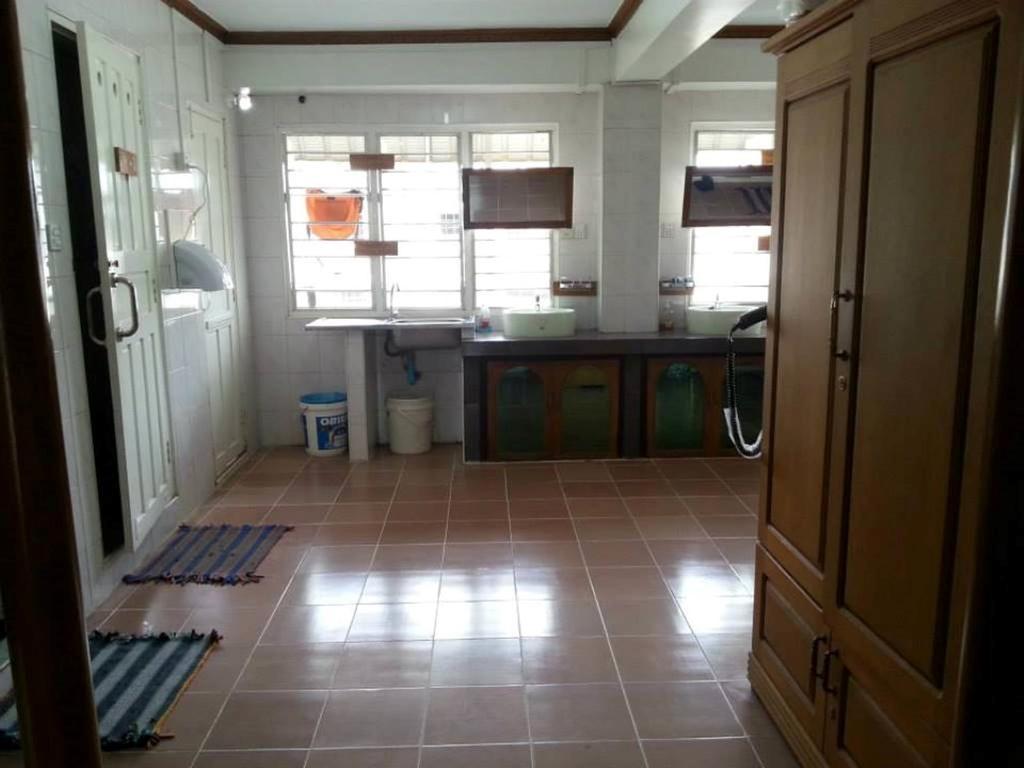 Chan Myae Guesthouse يانغون الغرفة الصورة