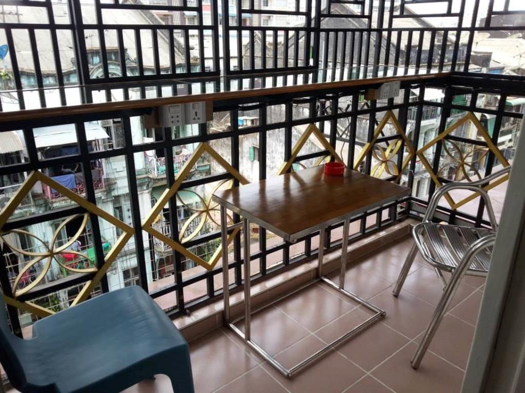 Chan Myae Guesthouse يانغون المظهر الخارجي الصورة