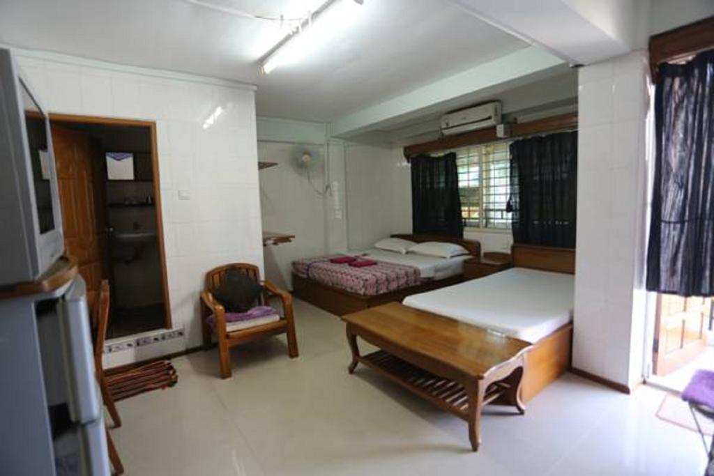 Chan Myae Guesthouse يانغون المظهر الخارجي الصورة