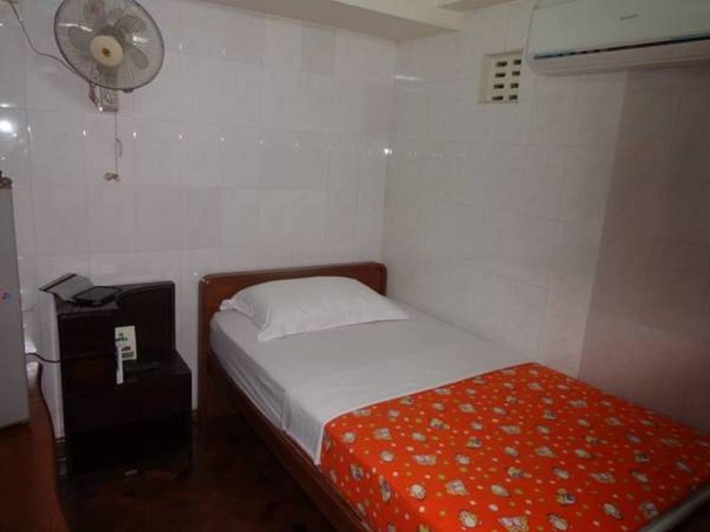 Chan Myae Guesthouse يانغون الغرفة الصورة