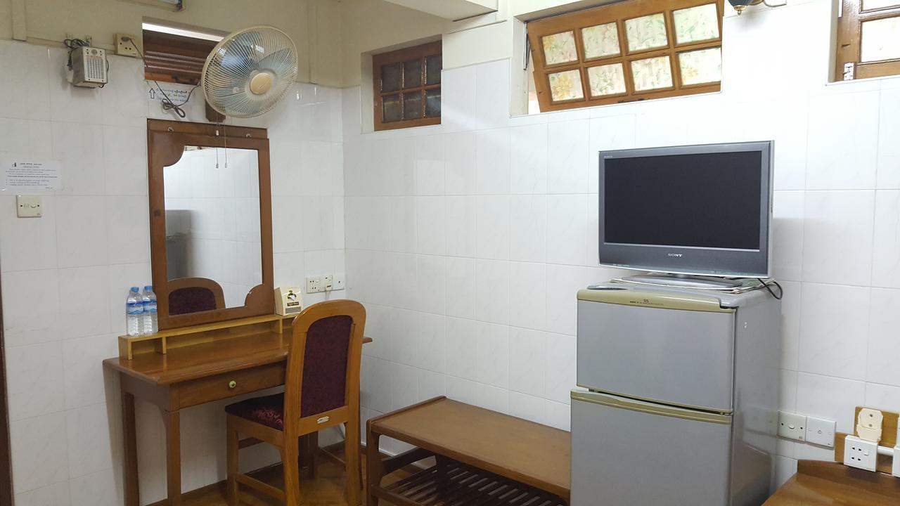 Chan Myae Guesthouse يانغون المظهر الخارجي الصورة