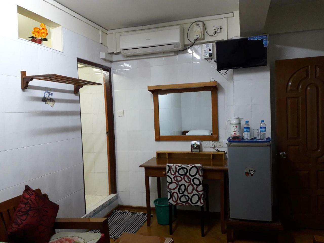 Chan Myae Guesthouse يانغون المظهر الخارجي الصورة